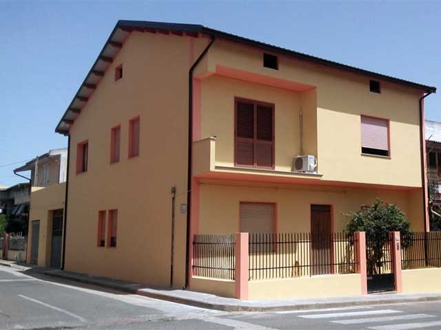 Immagine ristrutturazione - manutenzione straordinaria - facciata e tetto